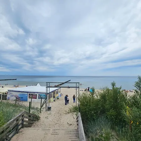 Baltic Breeze With Swimming Pool, 150 M From The Appartamento